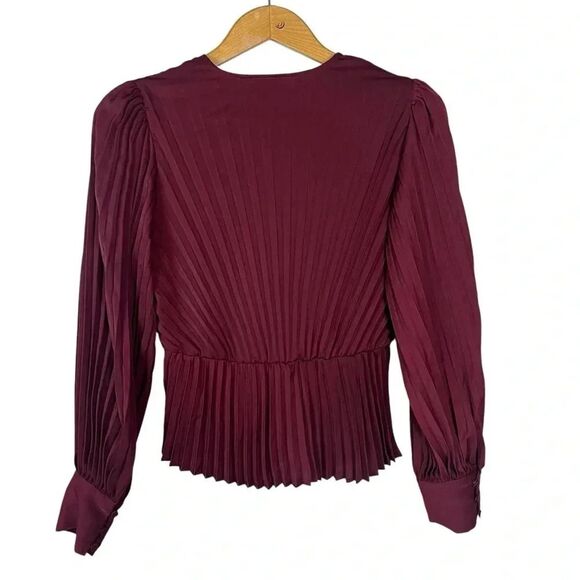 Express Red Pleated Long Sleeve Blouse Size Medium - Picture 7 of 7